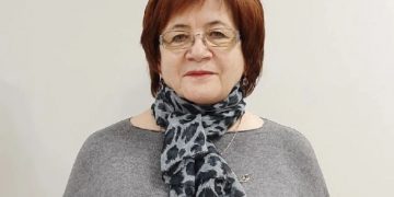 Валентина Караулова остается у руля ульяновской Медицинской палаты