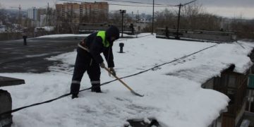 Ульяновская мэрия вызовет на ковёр не чистящих крыши собственников и арендаторов