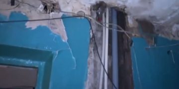 Коммунальную аварию на Аверьянова устранили только после вмешательства Следкома