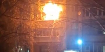 Ночной пожар на улице Ватутина: 40 эвакуированных, спасённые дети и погибшая женщина