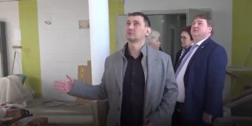 Мэр Ульяновска проинспектировал капремонт и стройку школы и лицея