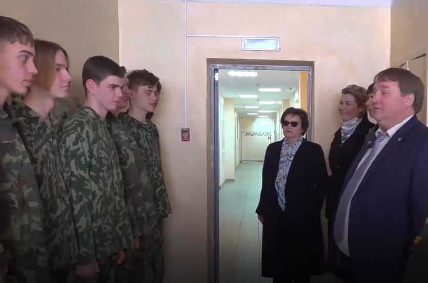 Болдакин оценил уровень подготовки воспитанников центра «Авангард» в Ивановке