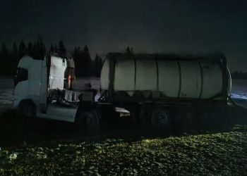 Один человек погиб и один покалечился в столкновении автоцистерны и легковушки под Ульяновском