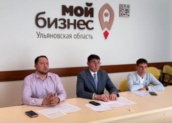 Никакой латиницы: Ульяновскому бизнесу рассказали о требованиях к вывескам и меню