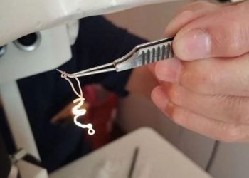 20 сантиметров ужаса: живой червь почти год прожил в глазу ульяновца