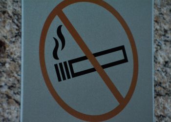 Суд запретил продавать сигареты через интернет в Ульяновской области