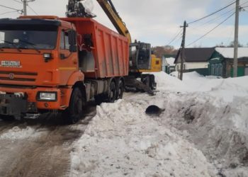 Мостовая готовится к паводку: вывезено 5000 кубов снега