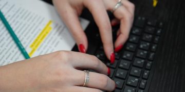 Жительница Димитровграда оплатила сушильную машину, которую никогда не получит