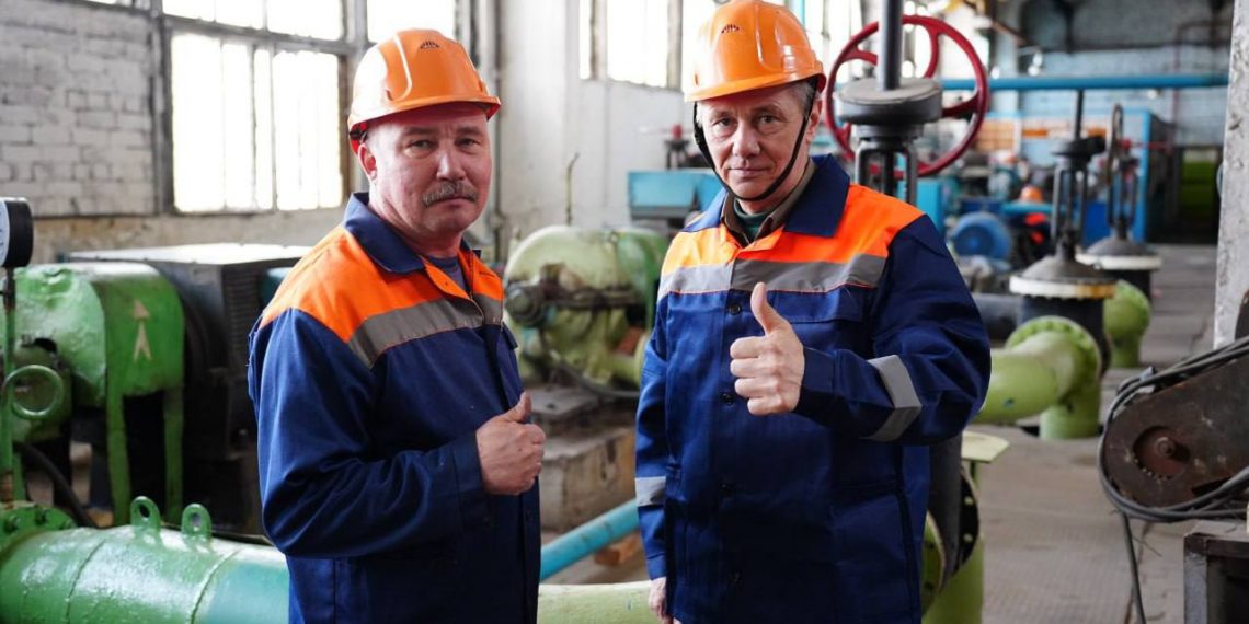 «Соколы Егорыча»: Болдакин поздравил коммунальщиков с профессиональным праздником