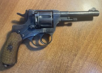 Жителю Кубани и его ульяновскому покупателю грозит до 12 лет колонии за револьвер