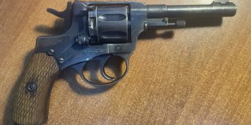 Жителю Кубани и его ульяновскому покупателю грозит до 12 лет колонии за револьвер