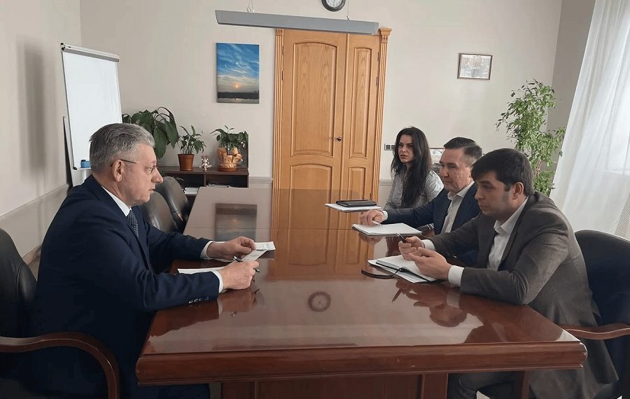 Ульяновский премьер Спирчагов провёл встречу с топ-менеджерами «Напитки Вместе».