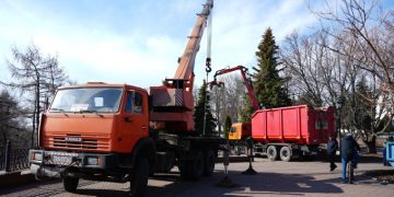 В парке «Дружбы народов» стартовал второй этап очистки