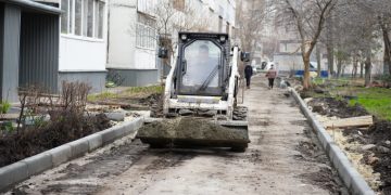 100 дворов к концу года: в Ульяновске начали ремонт по областной программе