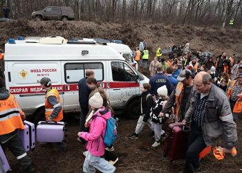 Русских: пассажиров поезда №302 эвакуировали, 12 госпитализированы с переломами и ушибами