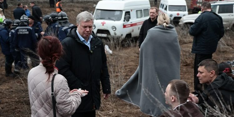 18 взрослых пассажиров поезда №302 госпитализированы, дети отделались ссадинами