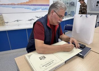 Праправнучатый племянник мореплавателя Крузенштерна сел в Ульяновске за штурвал самолёта