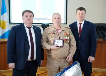 Ульяновских чернобыльцев наградили в преддверии 40-й годовщины аварии на ЧАЭС