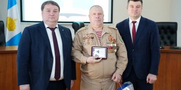 Ульяновских чернобыльцев наградили в преддверии 40-й годовщины аварии на ЧАЭС