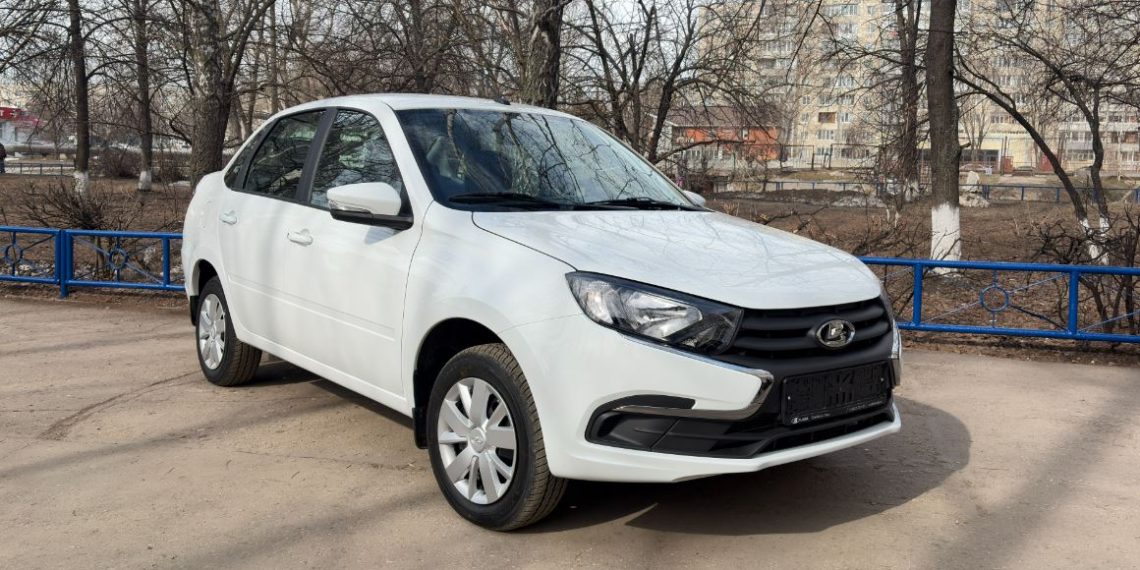 90 выездов в день: новая машина поможет ульяновским врачам успевать больше