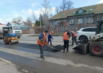 В Ульяновске за сутки залатали больше 900 «квадратов» дорог