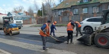 В Ульяновске за сутки залатали больше 900 «квадратов» дорог