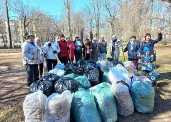Болдакин поручил убрать весь город: парки, улицы и даже деревню Кувшиновка
