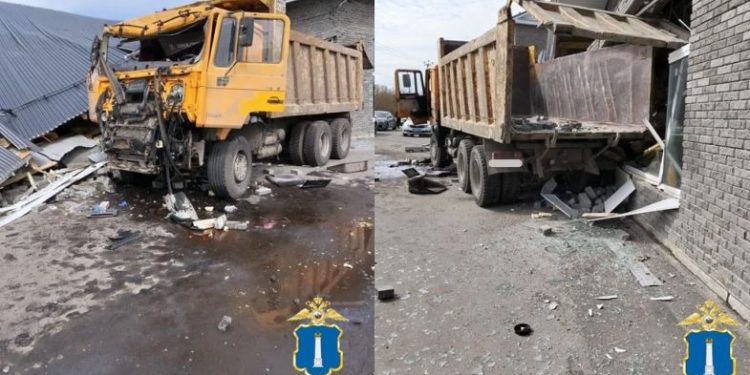 Кончилась водка — угнали грузовик: как два приятеля разбили SHAKMAN и дом в Ульяновске