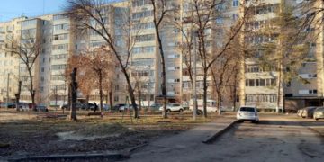 Мэр Ульяновска поручил заварить вход на крышу после сигнала о гуляющих по ней детях