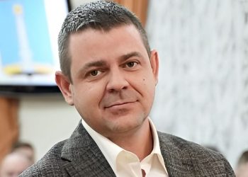 Болдакин предложил, дума поддержала: Ермаков официально вернулся в мэрию на пост замглавы