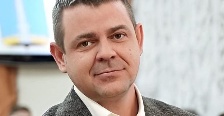 Болдакин предложил, дума поддержала: Ермаков официально вернулся в мэрию на пост замглавы