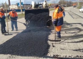 За сутки 1140 «квадратов»: дорожники Ульяновска отремонтировали 22 улицы