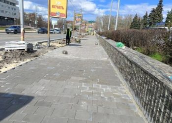 На Спасской укладывают плитку, как на улице Ленина