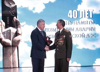 Русских вручил награды ульяновским чернобыльцам