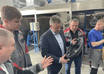 УАЗ меняется: 12 миллиардов на новые линии, безопасность и дизельный двигатель