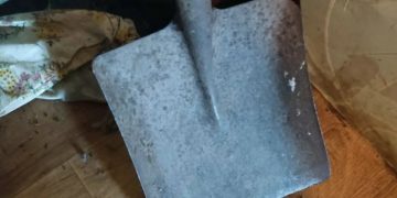 Житель Елшанки убил двух человек одной лопатой