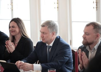 Русских встретился с участниками проекта «Мелодия БРИКС» в Ульяновске