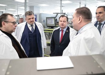 Сенаторы оценили УАЗ, автобусы и станки: итоги визита делегации Совфеда в Ульяновск