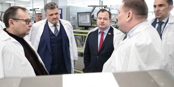 Сенаторы оценили УАЗ, автобусы и станки: итоги визита делегации Совфеда в Ульяновск