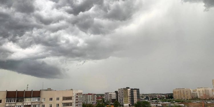 27 апреля в Ульяновской области ожидается ветер 27 м/с с дождями и грозами