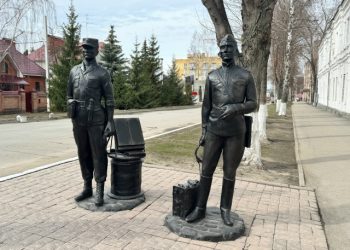 В Ульяновске на фасаде бывшего училища связи установят мемориальный знак в честь генерала Гузенко