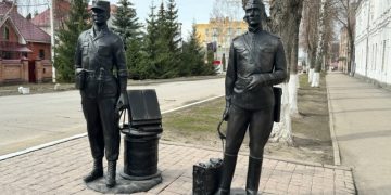 В Ульяновске на фасаде бывшего училища связи установят мемориальный знак в честь генерала Гузенко