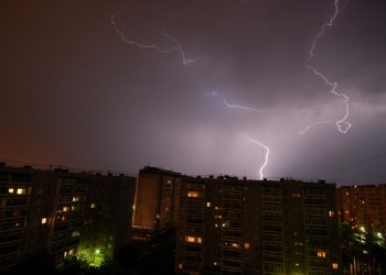 В Ульяновской области ожидается гроза со шквалистым ветром