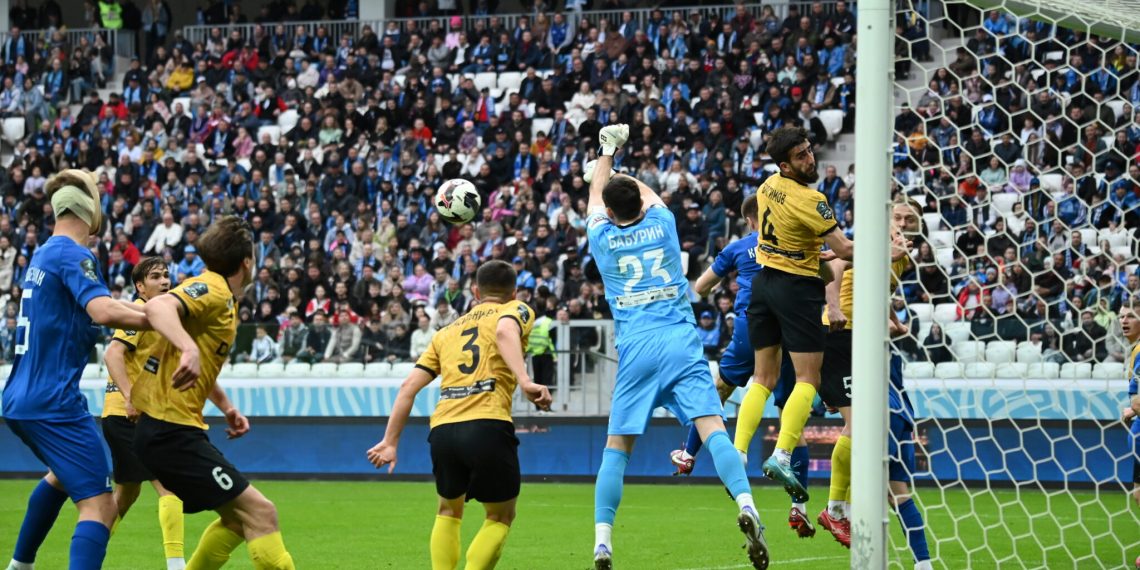 «Волга» отобрала очки у лидера на его поле и прервала 10-матчевую серию «Ротора»