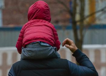 Почти половина женатых мужчин Ульяновска готова уйти в декрет вместо жены