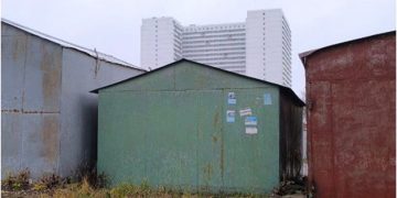 Мэр Ульяновска пригрозил ответственностью за захламление ГСК и парковок