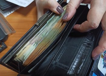Жительница Ульяновска лишилась 400 000 рублей через схему лжесотрудников ЦБ