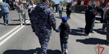 В День Победы ульяновские росгвардейцы нашли потерявшегося пятилетнего мальчика