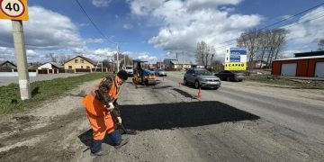В Ульяновске продолжают ремонтировать дороги