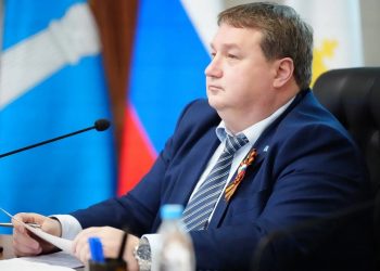 Тепло, трава, мусор, дороги: мэр Ульяновска поставил задачи на неделю